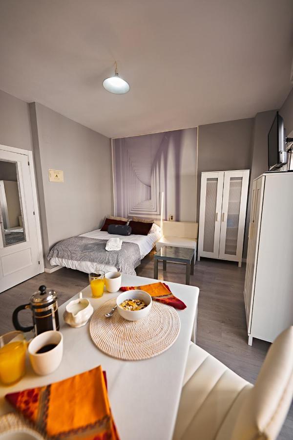 Apartamentos Infantes 28 Ronda Eksteriør billede